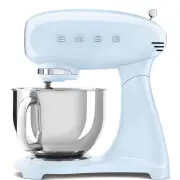 Robot sur socle SMEG SMF03PBEU