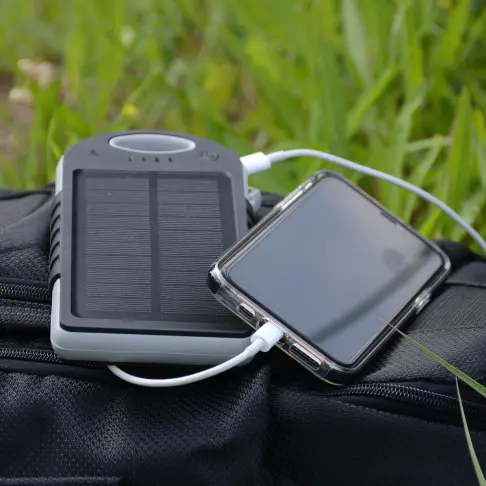 Chargeurs externes AKASHI ALTPBSOLAR10GR - 6