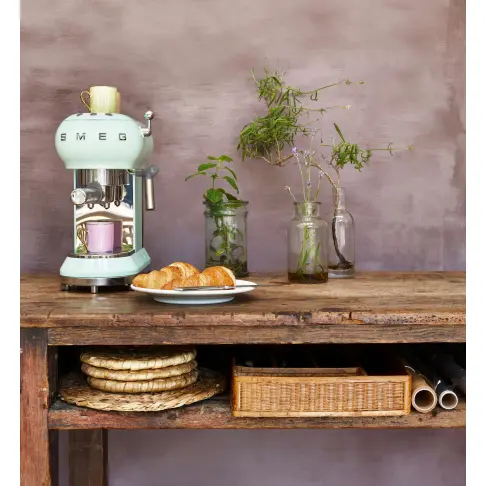 Expresso SMEG ECF 01 PGEU - 4