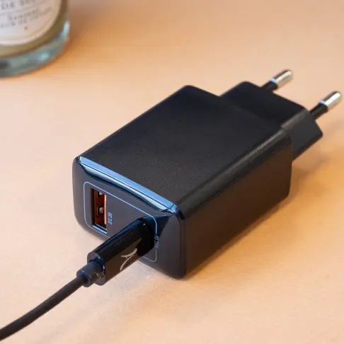 Chargeur secteur AKASHI ALTACQC20BLK - 5